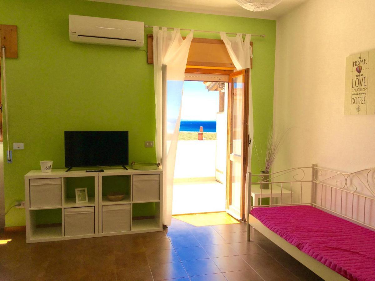 Apartament Lucia 150Mt From Beach Castelsardo Bagian luar foto
